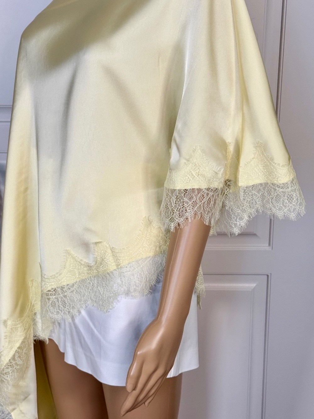 ASYMMETRICAL ONE SLEEVE LACE TRIM LIGHT YELLOW TOP - NWT - Picture 7 of 14